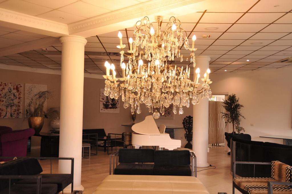 Domizia Palace Hotel Байя-Домиция Экстерьер фото
